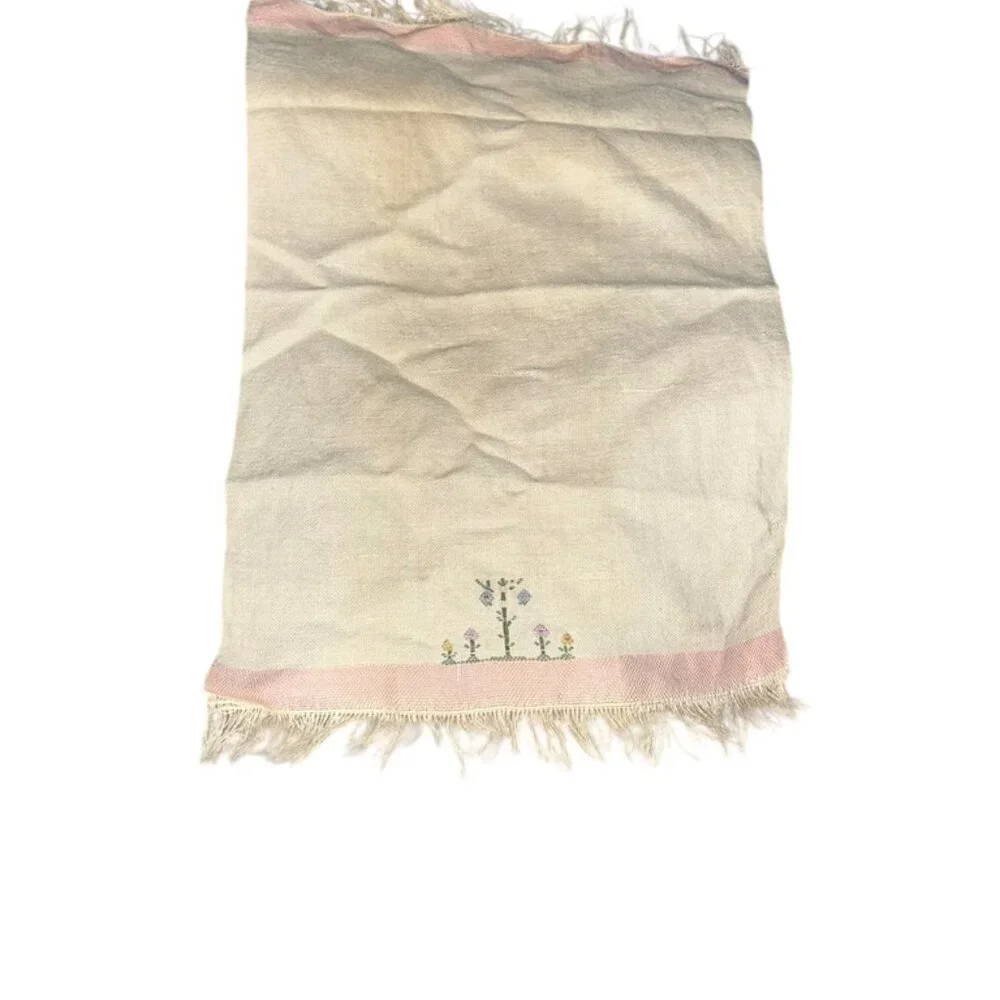 Vintage 100% LINEN pink trim fringe hand crewel Spring Flowers tea towel 10x15